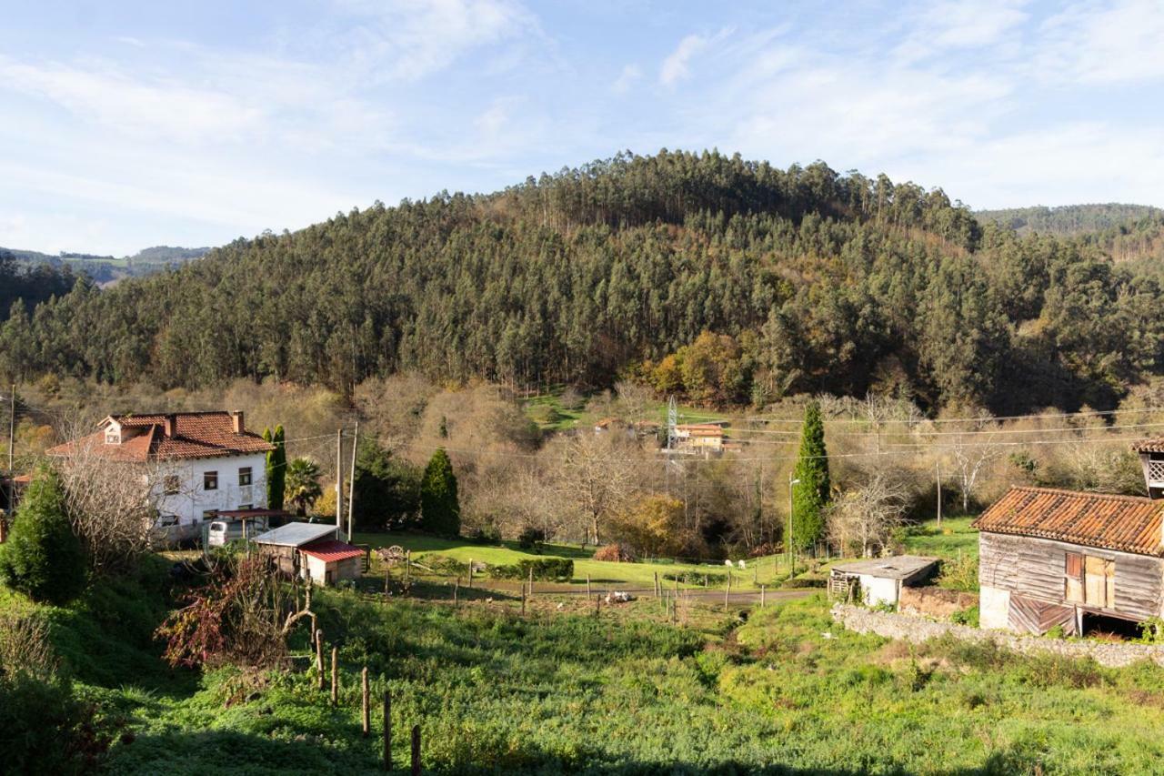 Gasthaus Casa Delfina Pravia Exterior foto